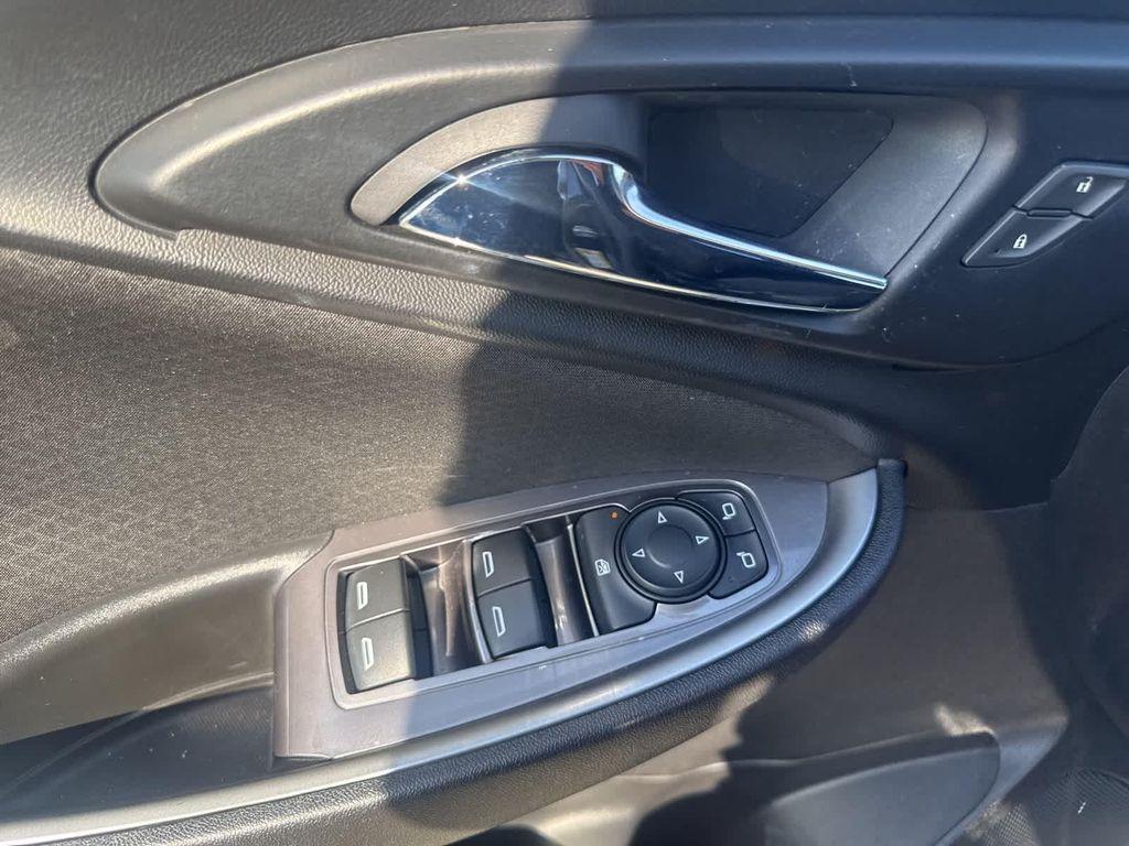 used 2017 Chevrolet Malibu car, priced at $9,999