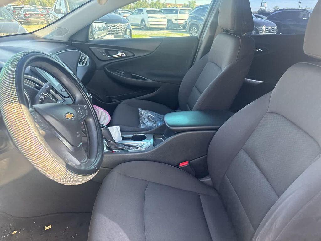 used 2017 Chevrolet Malibu car, priced at $9,999
