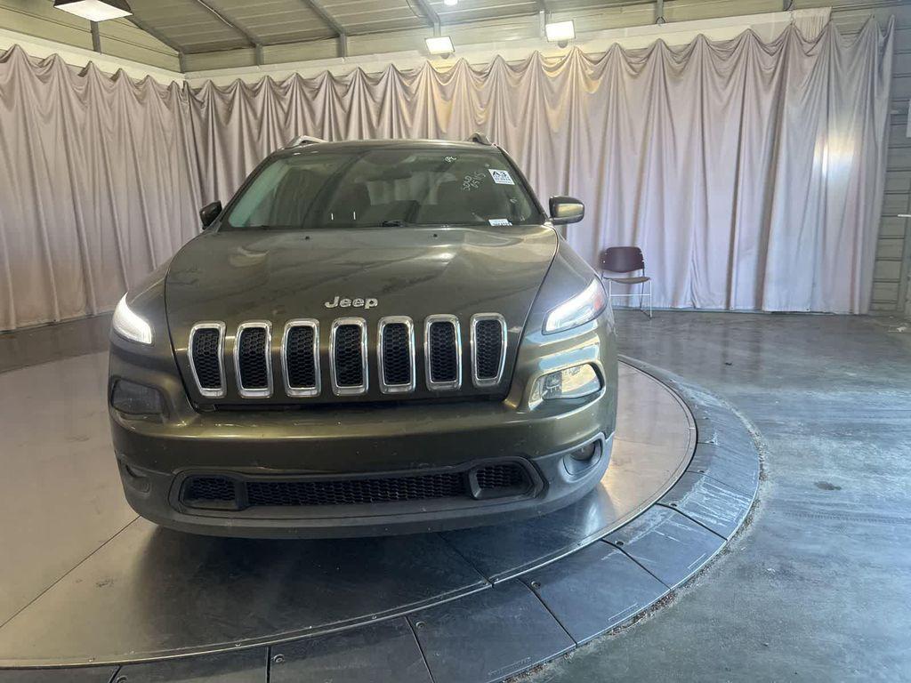 used 2015 Jeep Cherokee car, priced at $7,999