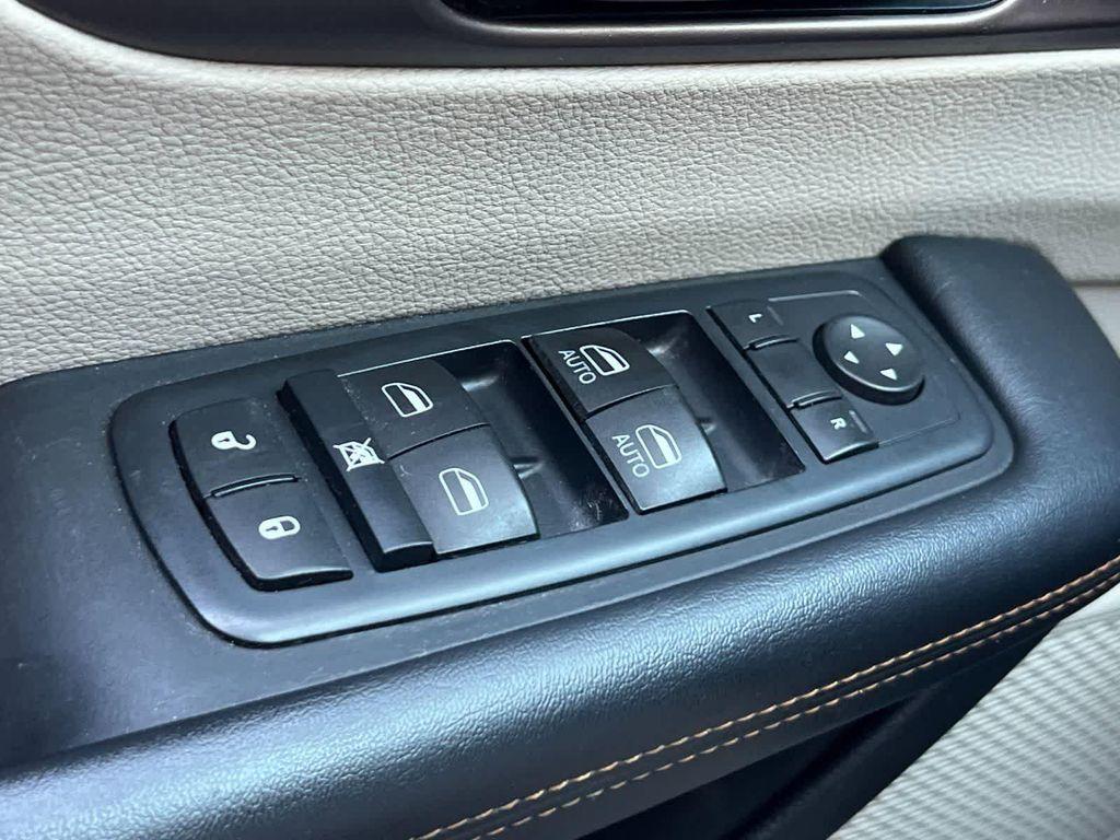 used 2017 Chrysler Pacifica car, priced at $9,599