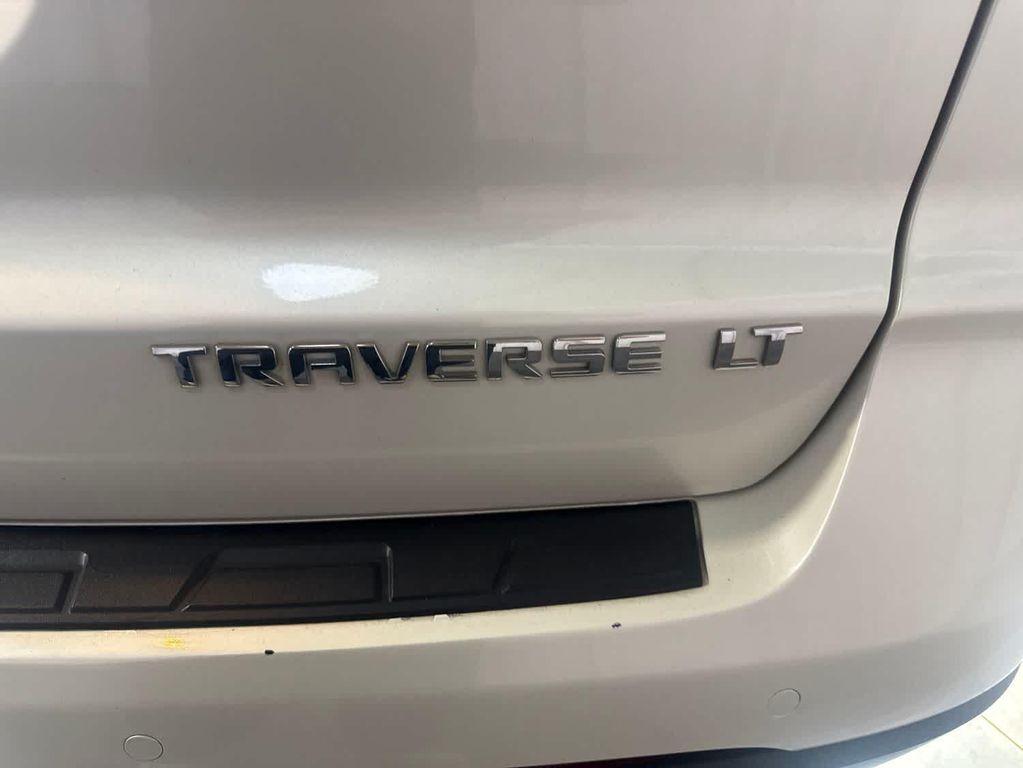 used 2014 Chevrolet Traverse car, priced at $8,999