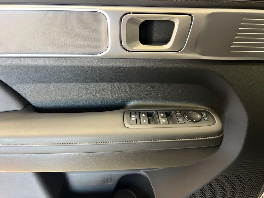 new 2025 Hyundai Santa Fe car, priced at $32,220