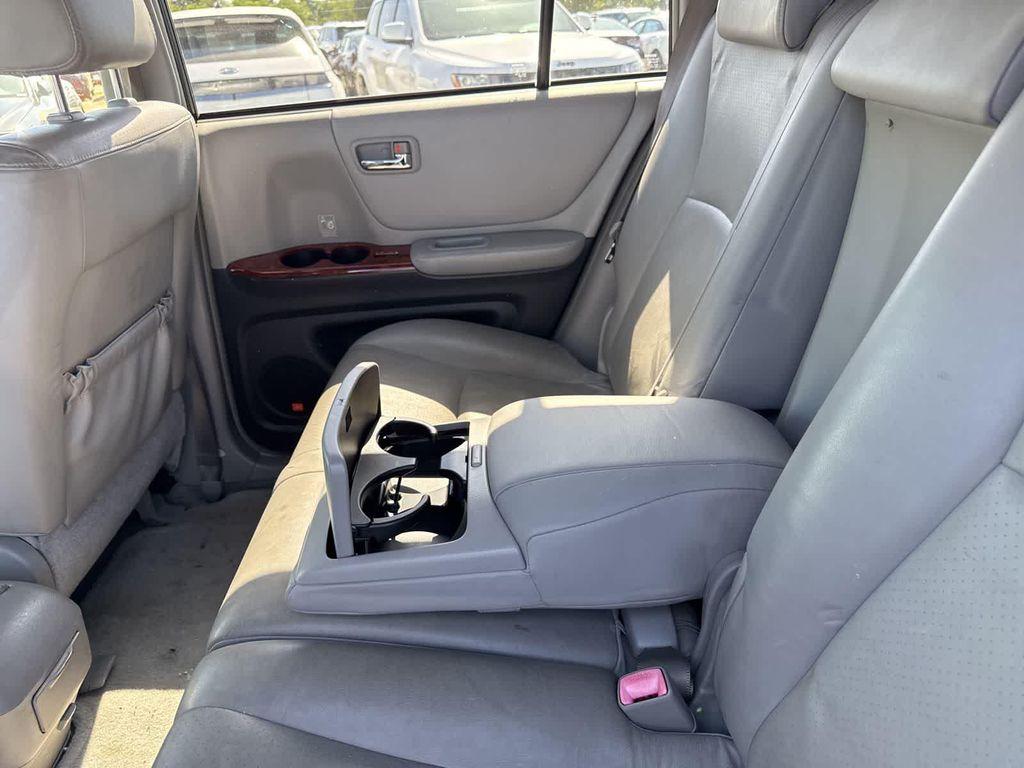 used 2007 Toyota Highlander Hybrid car, priced at $10,084