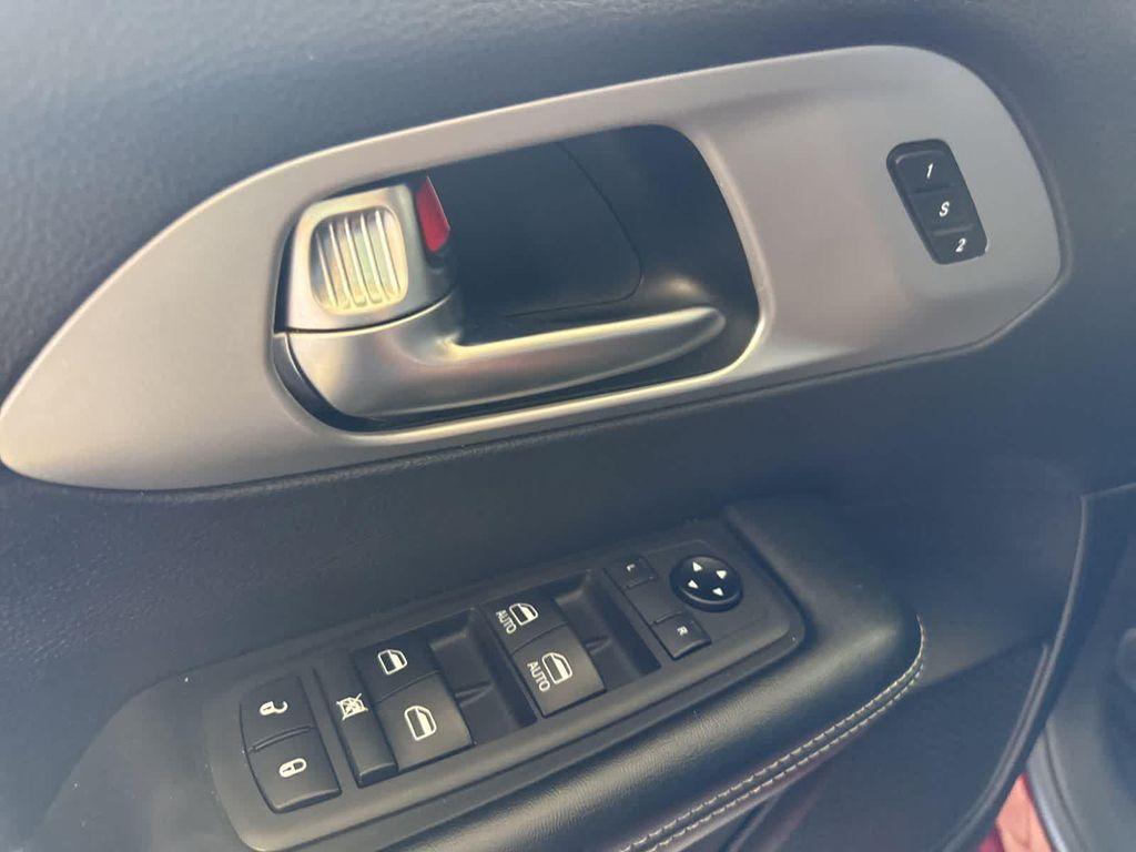 used 2021 Chrysler Pacifica car, priced at $17,084