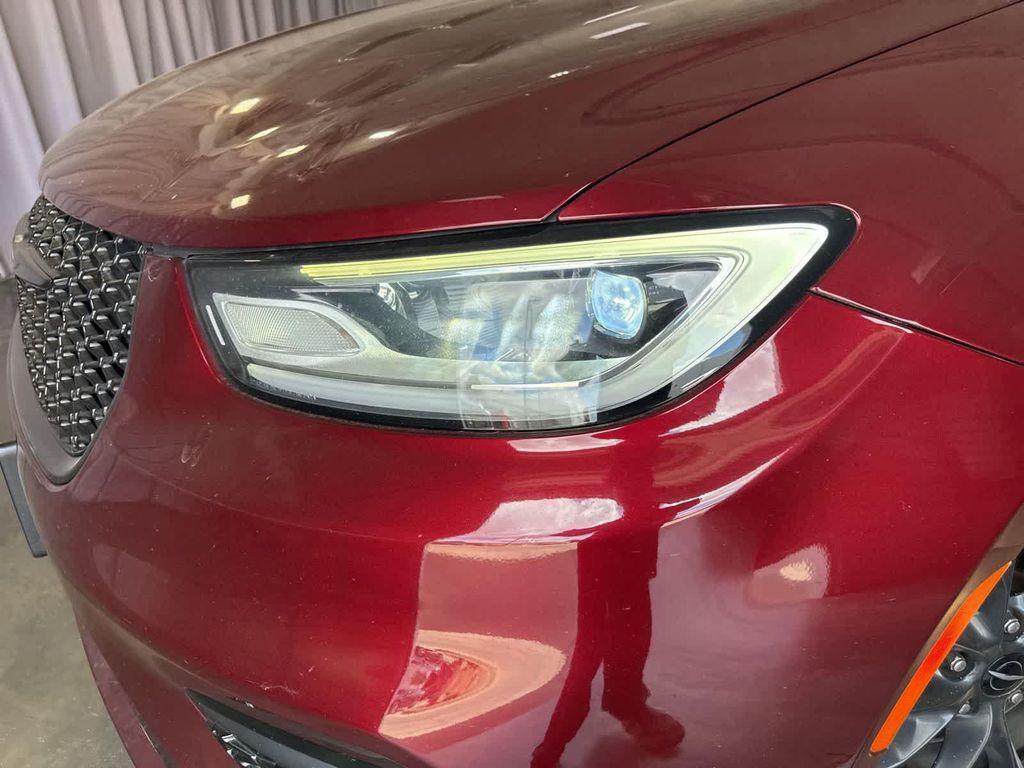 used 2021 Chrysler Pacifica car, priced at $17,084