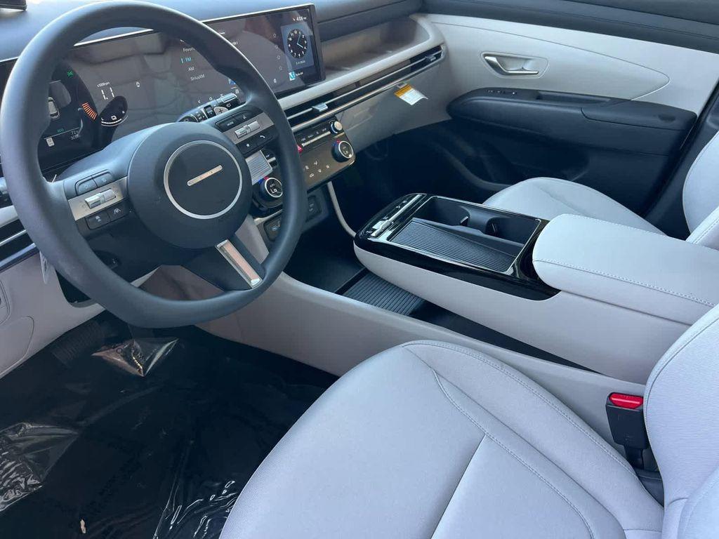 new 2026 Hyundai TUCSON Hybrid car, priced at $31,020