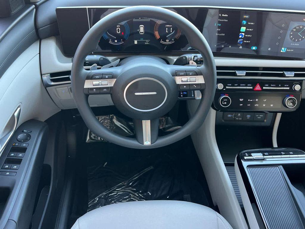 new 2026 Hyundai TUCSON Hybrid car, priced at $31,020