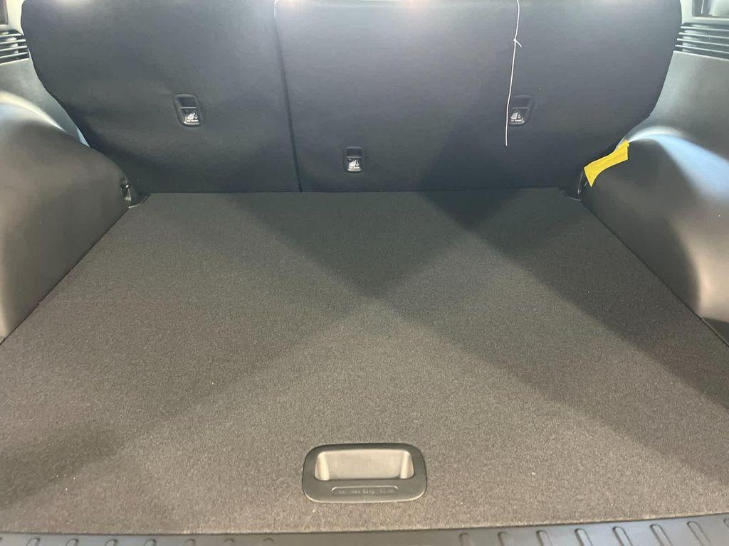 new 2026 Hyundai TUCSON Hybrid car, priced at $31,020