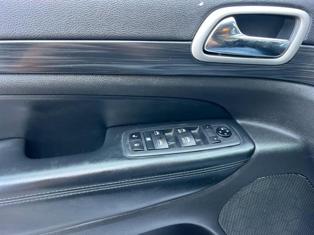 used 2020 Jeep Grand Cherokee car, priced at $11,999