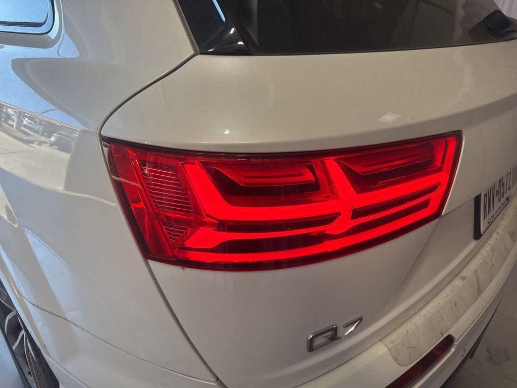 used 2017 Audi Q7 car, priced at $14,084