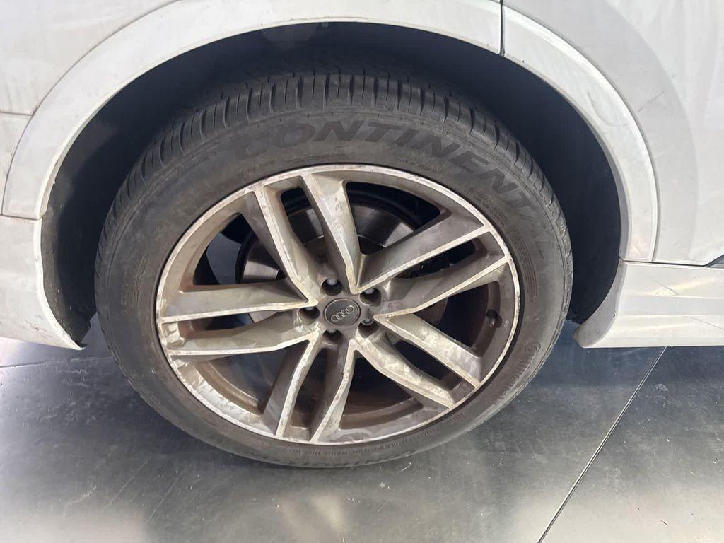 used 2017 Audi Q7 car, priced at $14,084