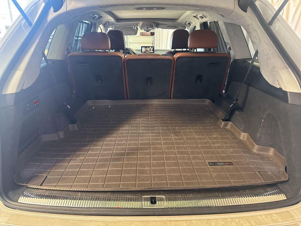 used 2017 Audi Q7 car, priced at $14,084