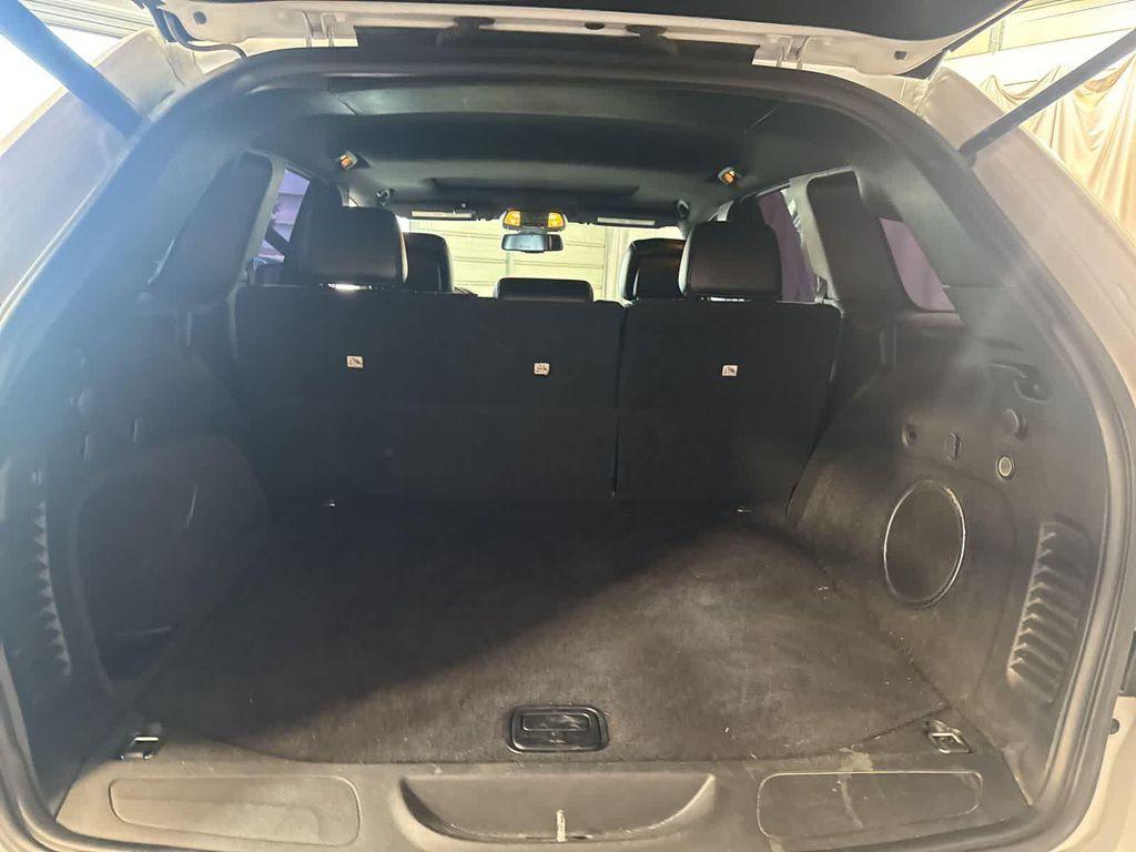 used 2015 Jeep Grand Cherokee car, priced at $9,989