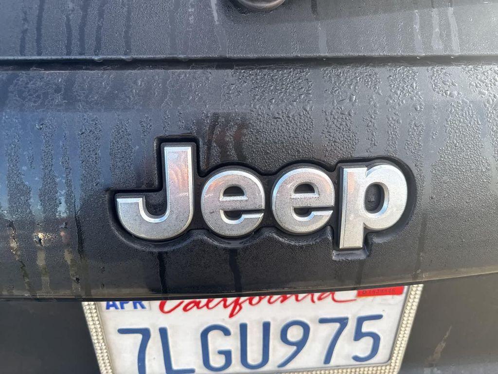 used 2015 Jeep Grand Cherokee car, priced at $9,928