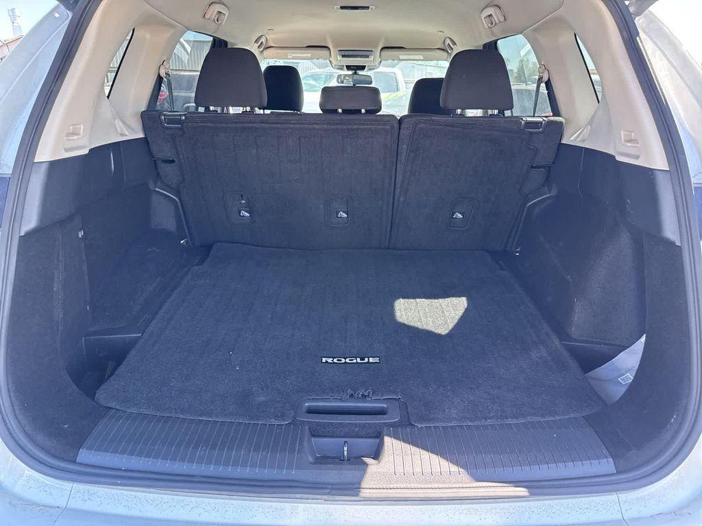 used 2024 Nissan Rogue car, priced at $18,999