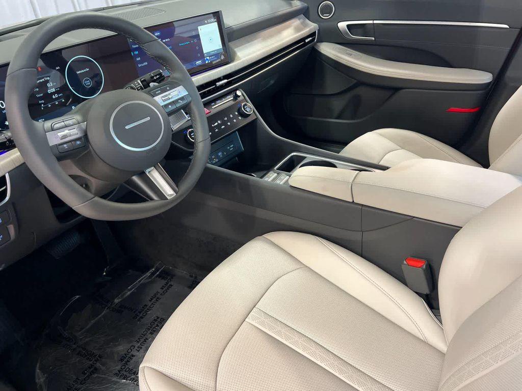 new 2025 Hyundai Sonata Hybrid car, priced at $37,040