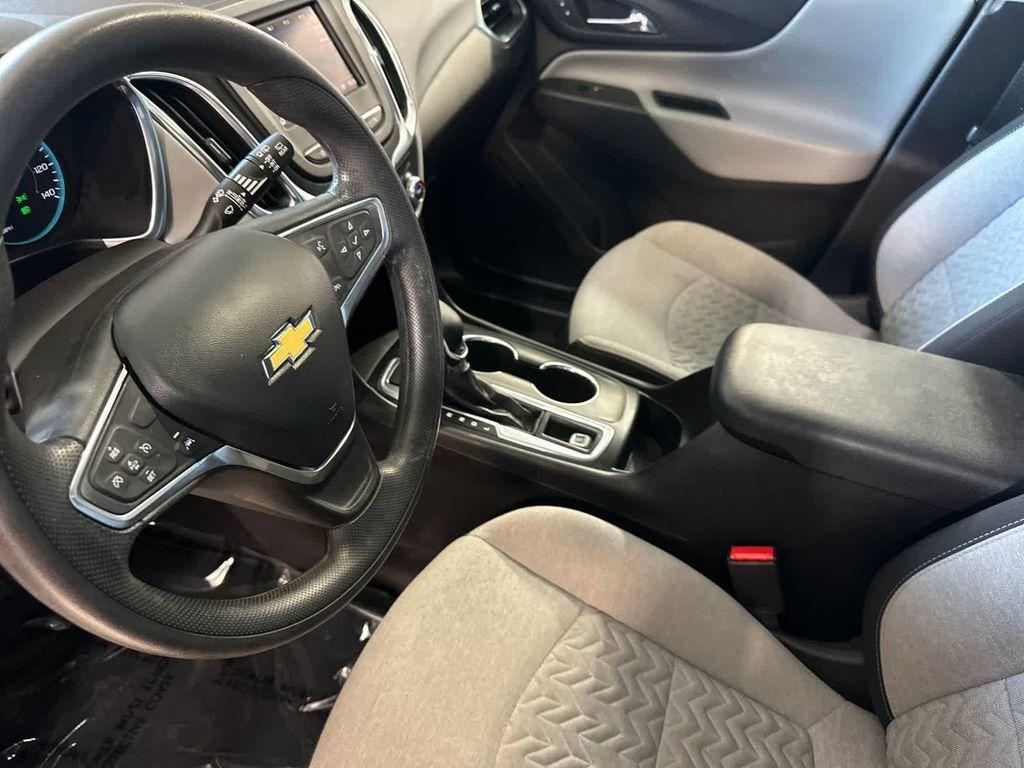used 2022 Chevrolet Equinox car, priced at $18,899