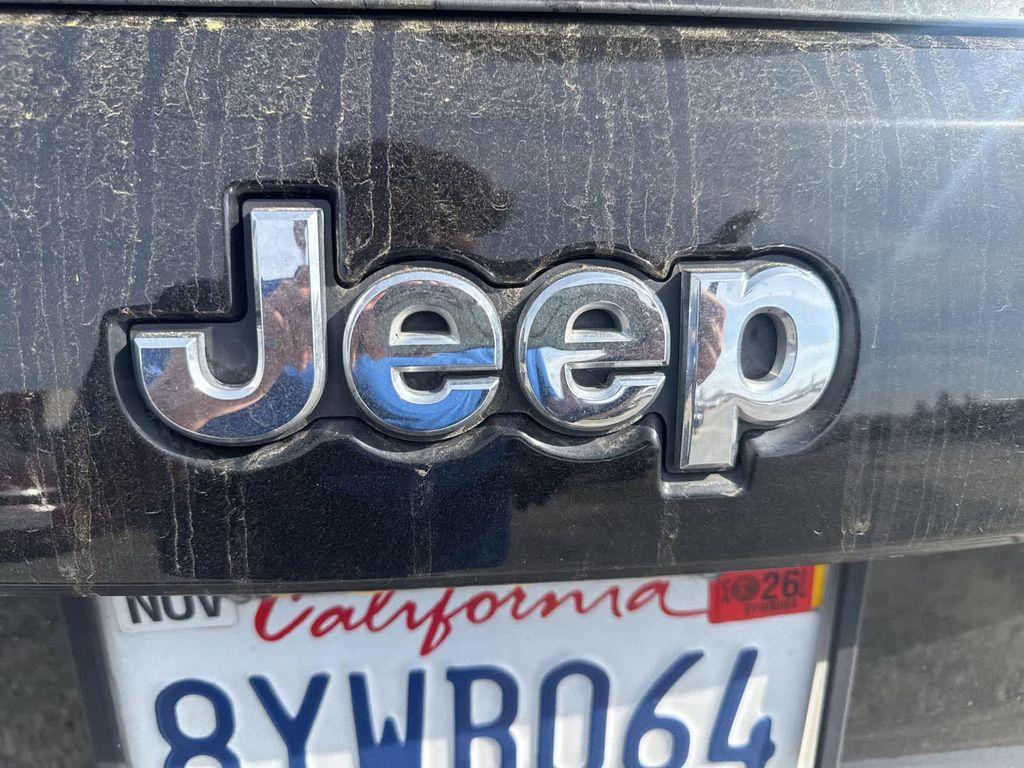 used 2021 Jeep Grand Cherokee car, priced at $16,295