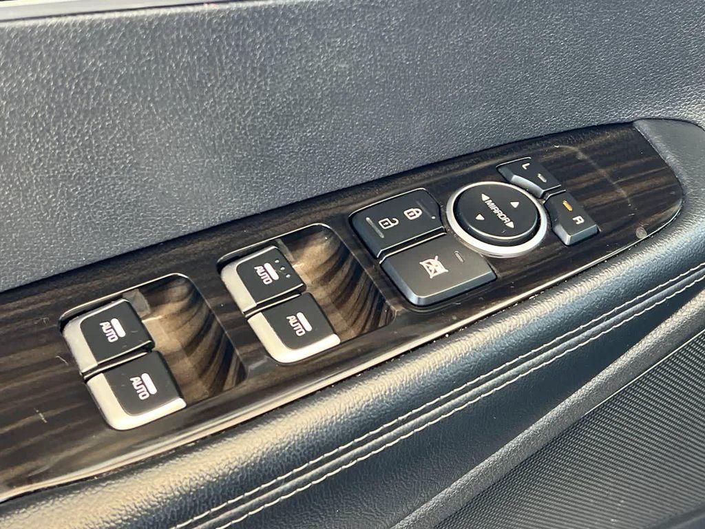 used 2020 Kia Sorento car, priced at $16,899