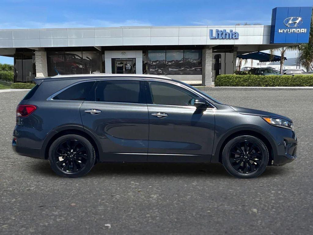 used 2020 Kia Sorento car, priced at $16,899