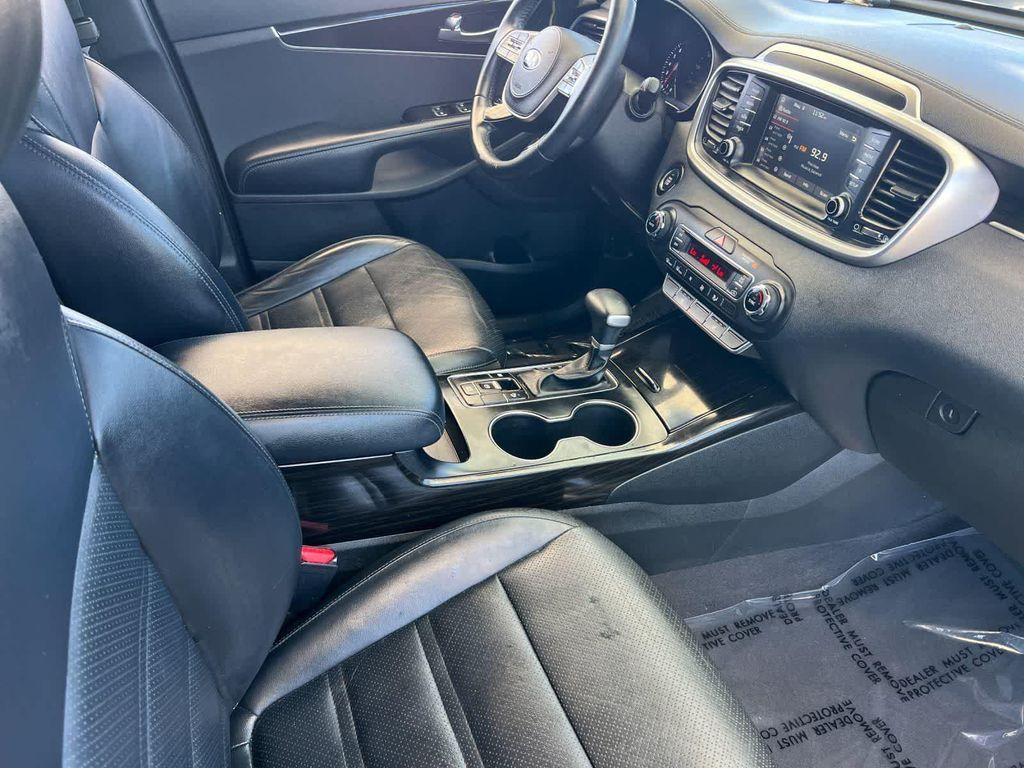 used 2020 Kia Sorento car, priced at $16,899