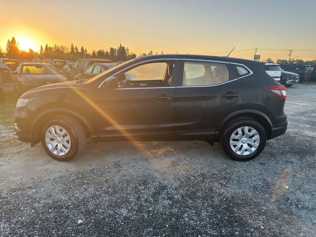 used 2020 Nissan Rogue Sport car, priced at $10,495