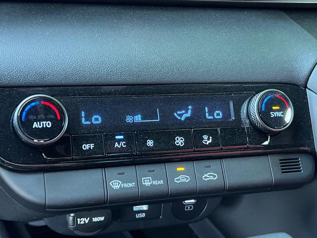 new 2025 Hyundai Elantra car, priced at $19,290