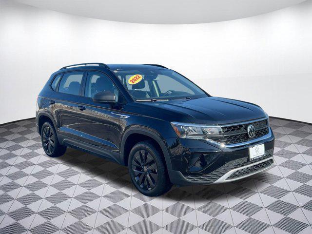used 2022 Volkswagen Taos car