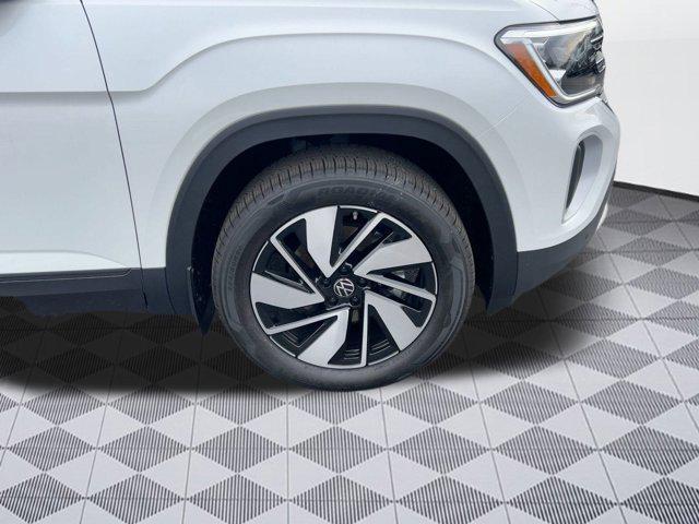 new 2026 Volkswagen Atlas car, priced at $47,431