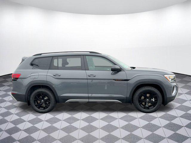 new 2026 Volkswagen Atlas car, priced at $49,251