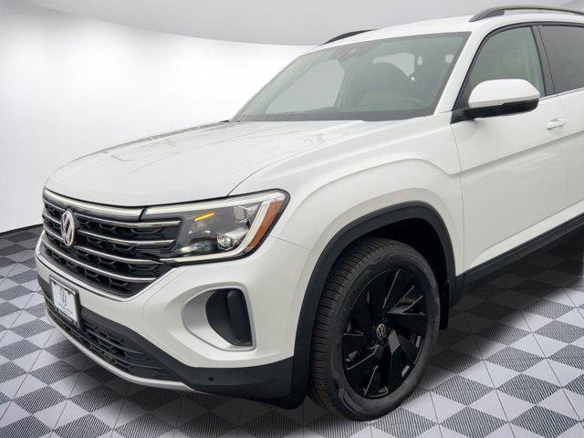 new 2026 Volkswagen Atlas car, priced at $48,031