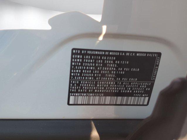 new 2025 Volkswagen Tiguan car, priced at $33,883