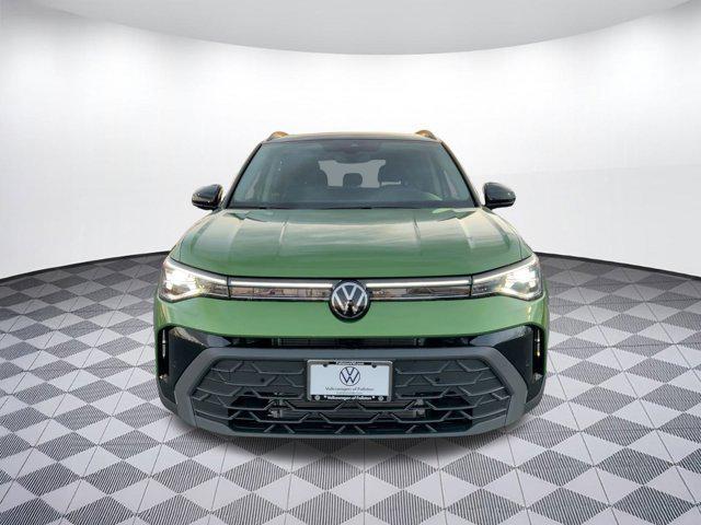 new 2026 Volkswagen Taos car, priced at $33,371