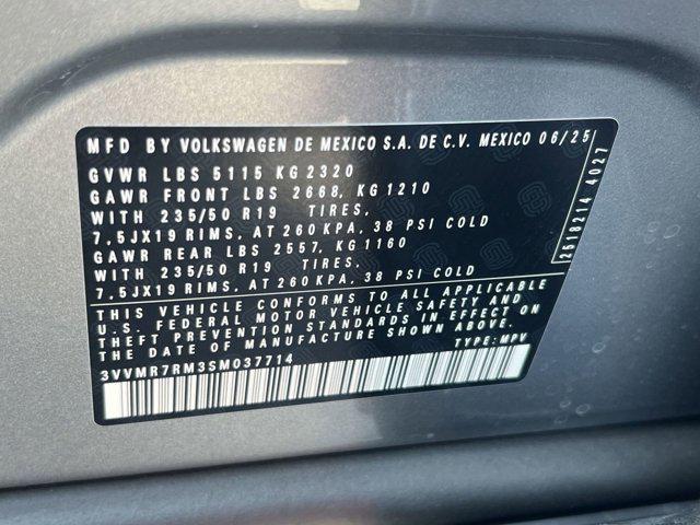 new 2025 Volkswagen Tiguan car, priced at $33,935