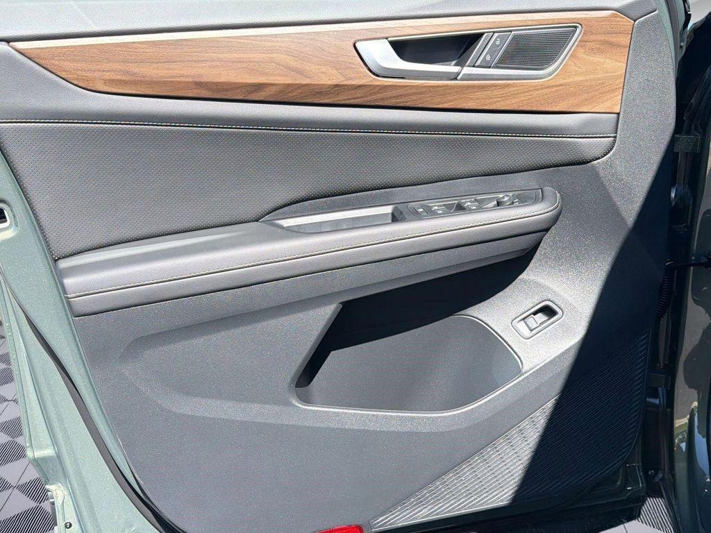 new 2026 Volkswagen Atlas car, priced at $44,408