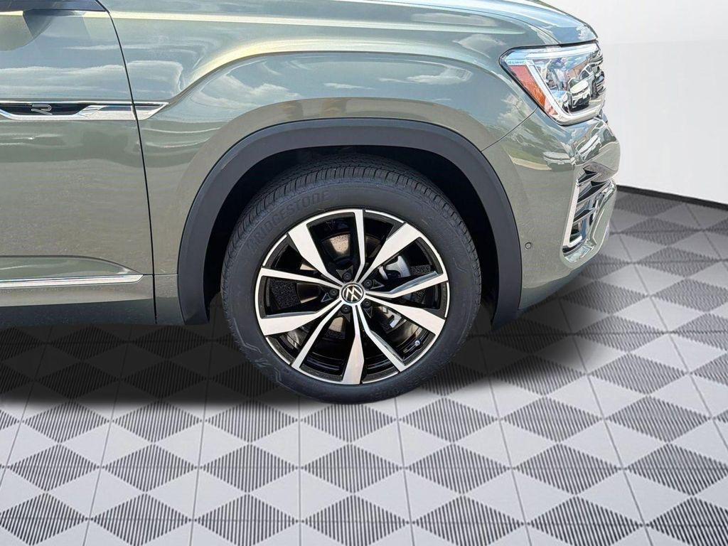 new 2026 Volkswagen Atlas car, priced at $44,408