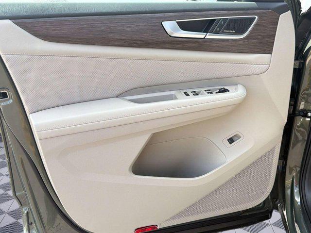 new 2026 Volkswagen Atlas car, priced at $51,477