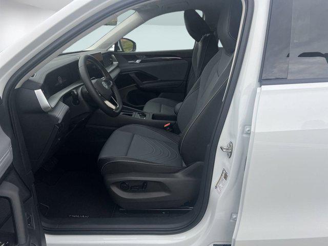 new 2025 Volkswagen Tiguan car, priced at $32,993