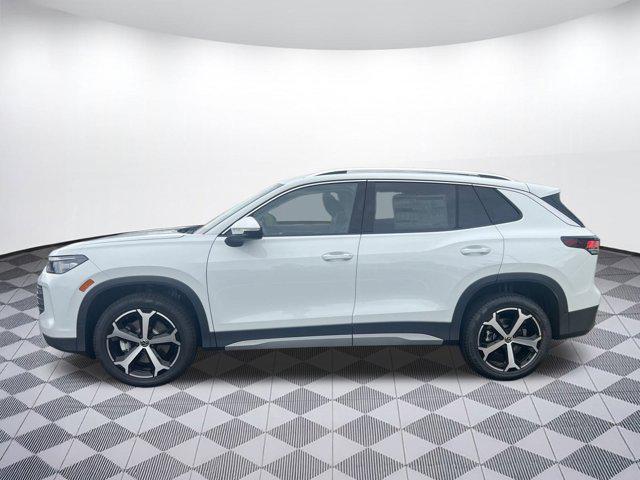 new 2025 Volkswagen Tiguan car, priced at $32,993