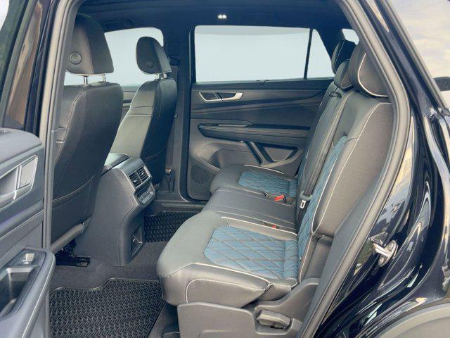 new 2026 Volkswagen Atlas Cross Sport car, priced at $54,261