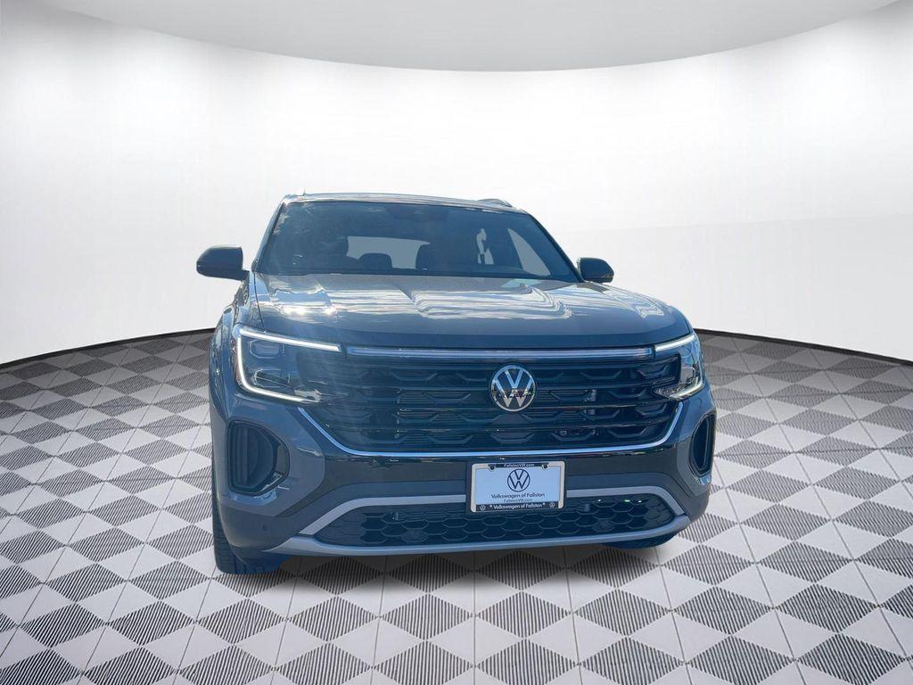 new 2026 Volkswagen Atlas Cross Sport car, priced at $43,251