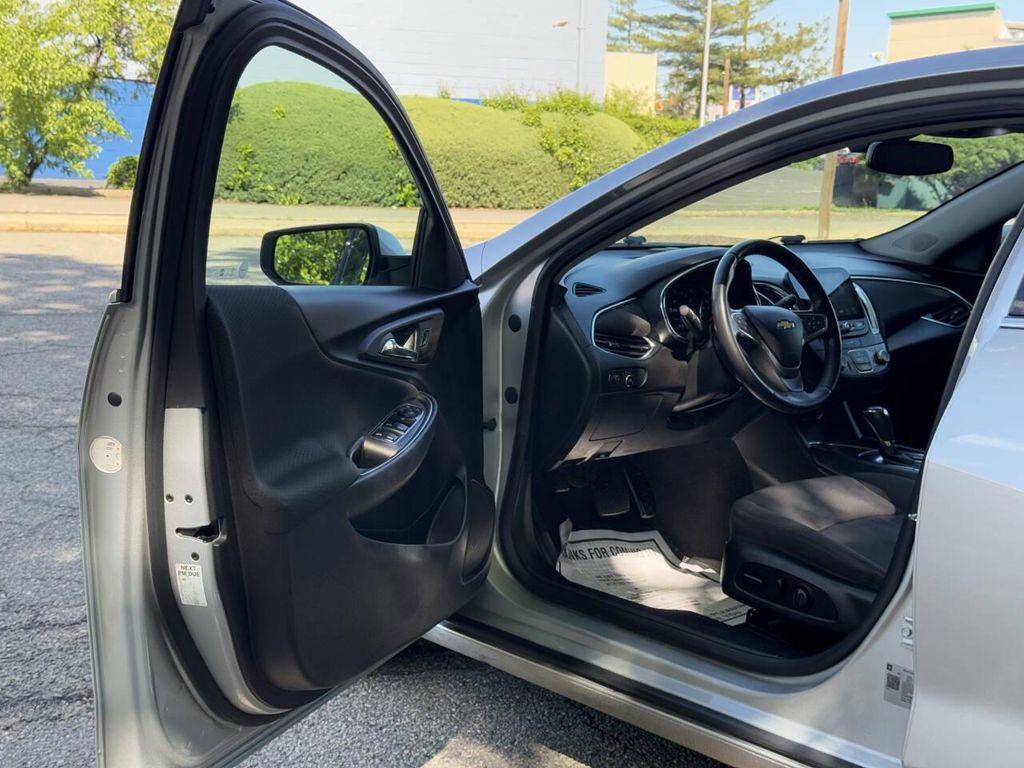 used 2018 Chevrolet Malibu car, priced at $9,995