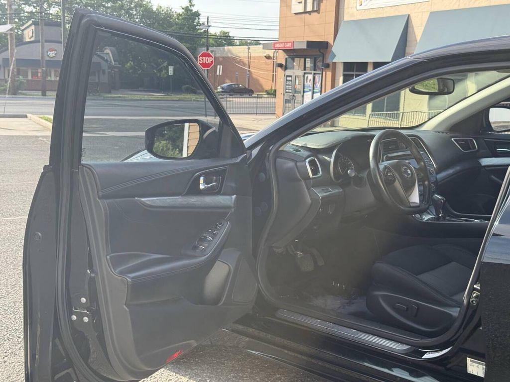 used 2017 Nissan Maxima car
