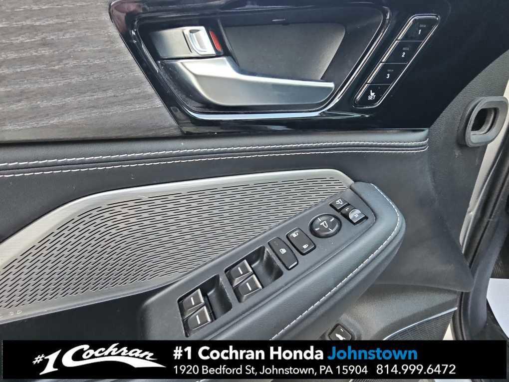 used 2022 Acura MDX car, priced at $31,498