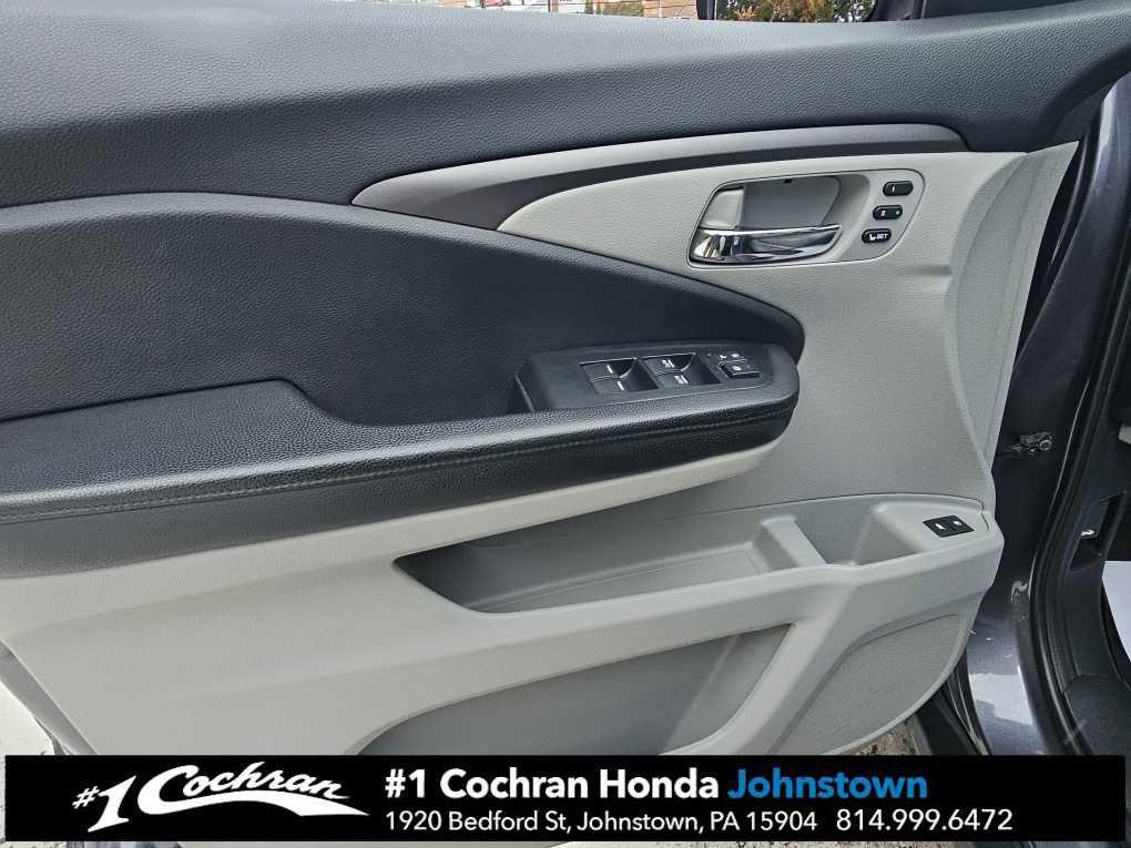 used 2021 Honda Pilot car, priced at $28,998