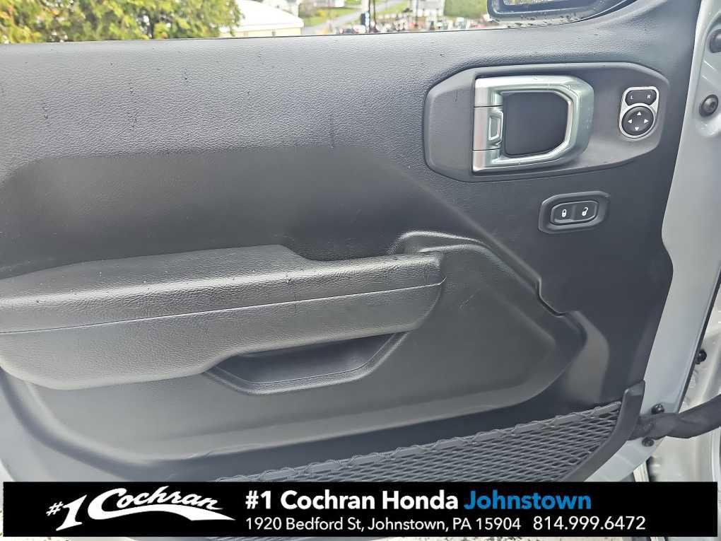 used 2022 Jeep Gladiator car, priced at $33,988