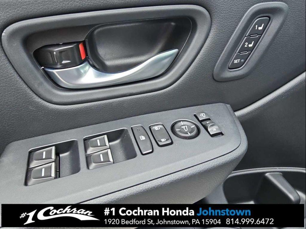 new 2025 Honda Pilot car, priced at $47,759