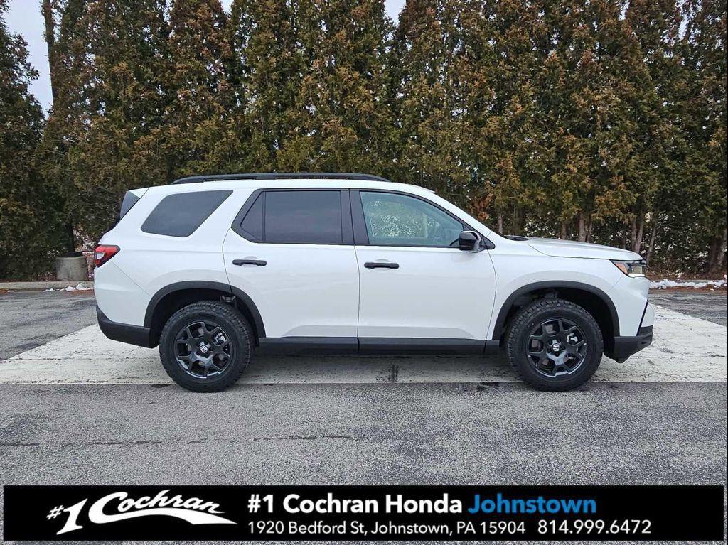new 2025 Honda Pilot car, priced at $47,759