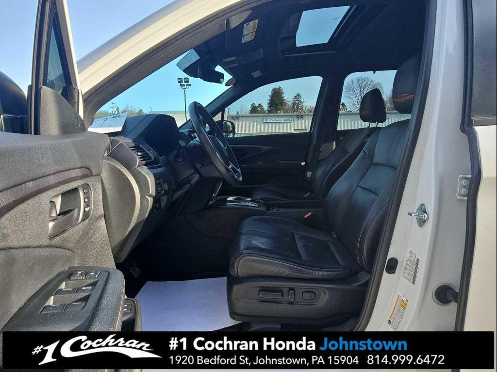 used 2022 Honda Passport car, priced at $28,998