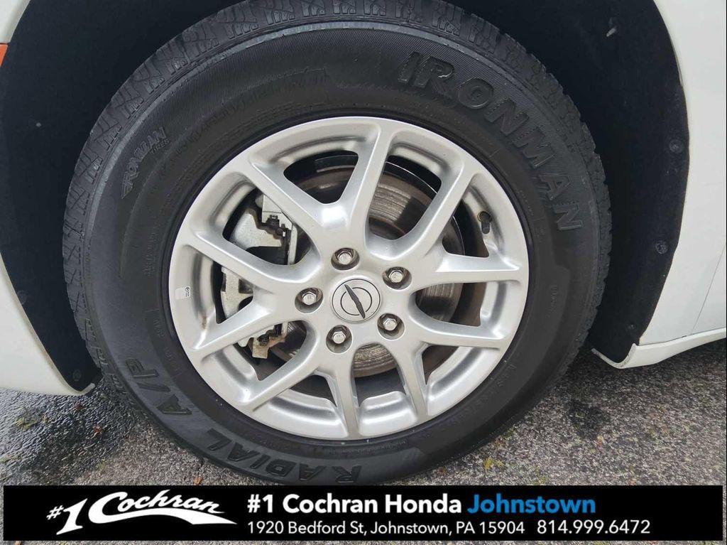 used 2024 Chrysler Pacifica car, priced at $26,498